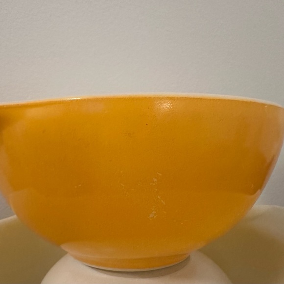 Vintage Pyrex Nested Mixing Bowls - Picture 6 of 6